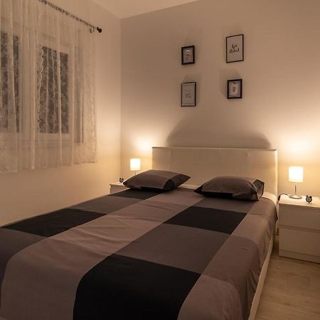 Apartman Spiro Trogir Eksteriør billede